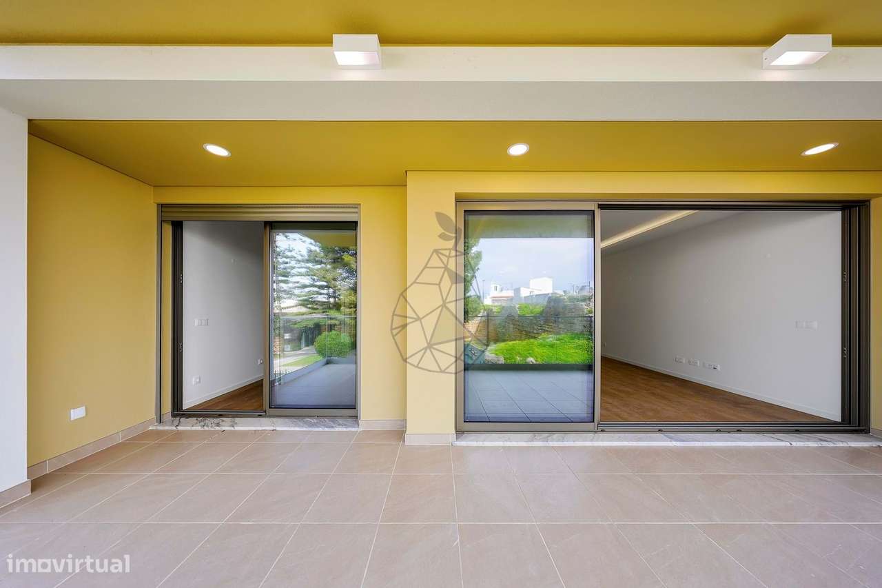 Apartamento com 2 quartos ,Piscina e lugar de estacionamento em Alvor-7