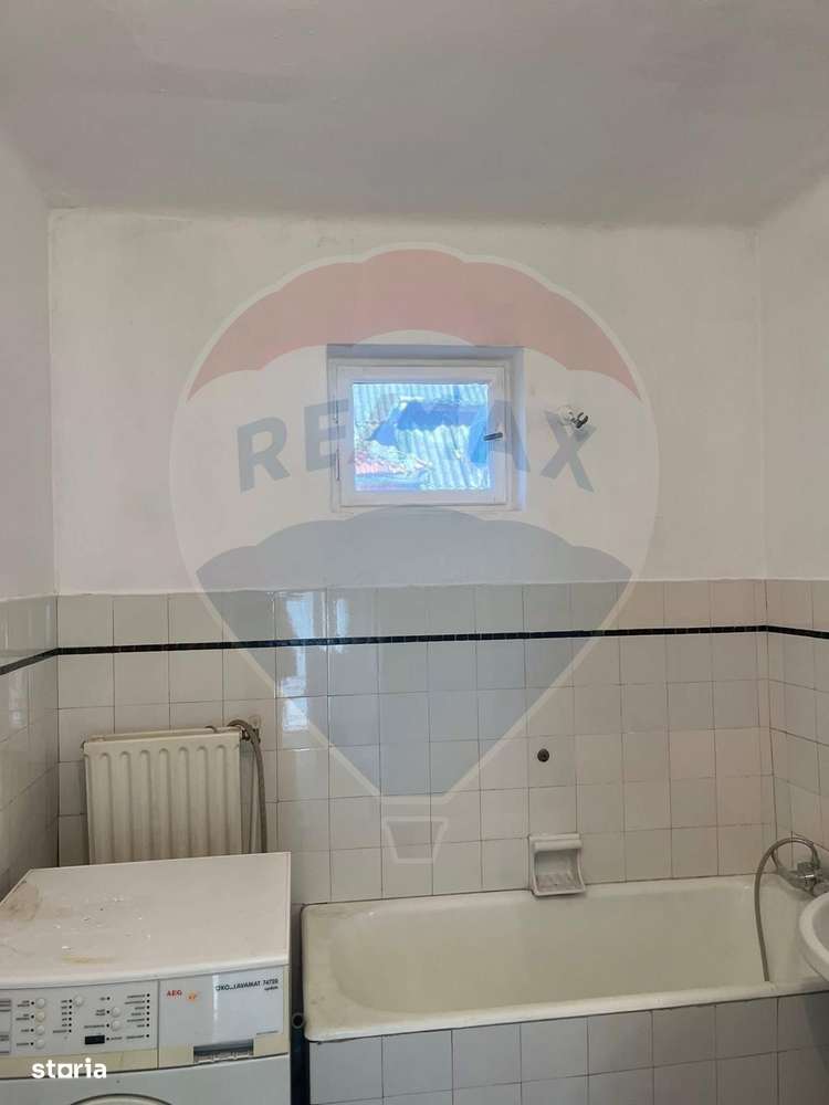 Proprietate de vânzare,  Stupini, potențial rezidențial sau comercial-6