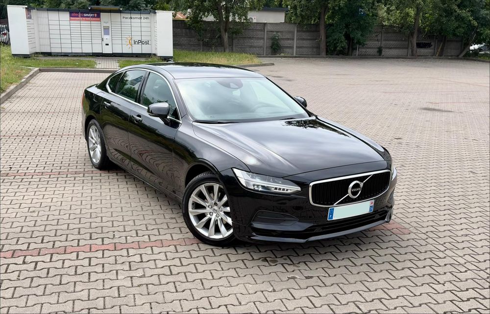 Volvo S90 D4 Momentum 2019