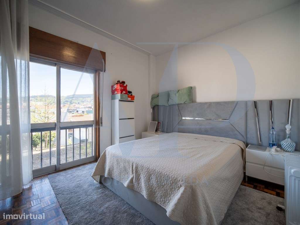Apartamento T3+1 na Av. Londres-9