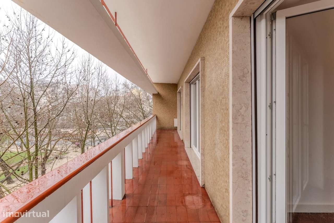 Apartamento T3 com varanda, Campo Pequeno, Lisboa - Grande imagem: 5/19