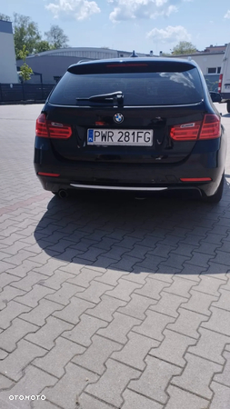 BMW Seria 3 320d Touring Luxury Line - 10