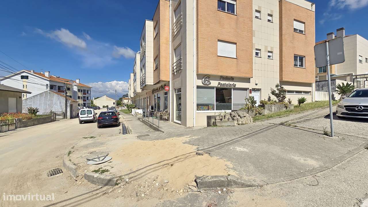 Amplo Espaço Comercial em Sarrazola – Cacia-21