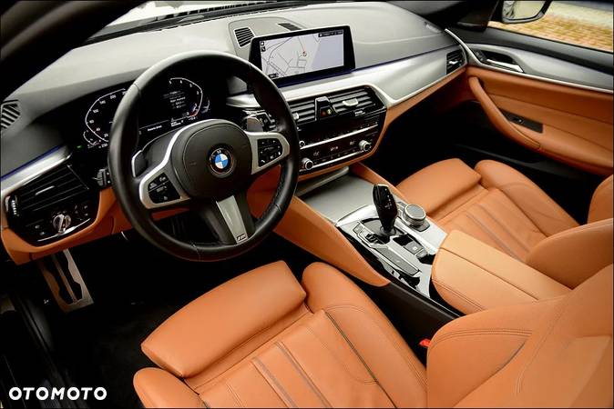 BMW Seria 5 520d Touring M Sport Edition - 22