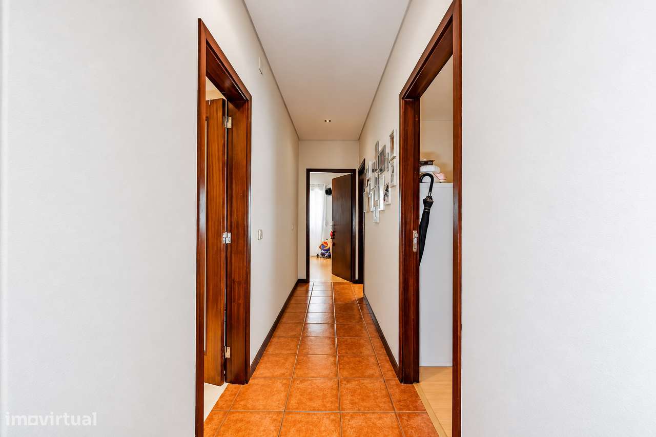 Apartamento T2 + 1 para venda na Rua Santo Adrião, Braga-14