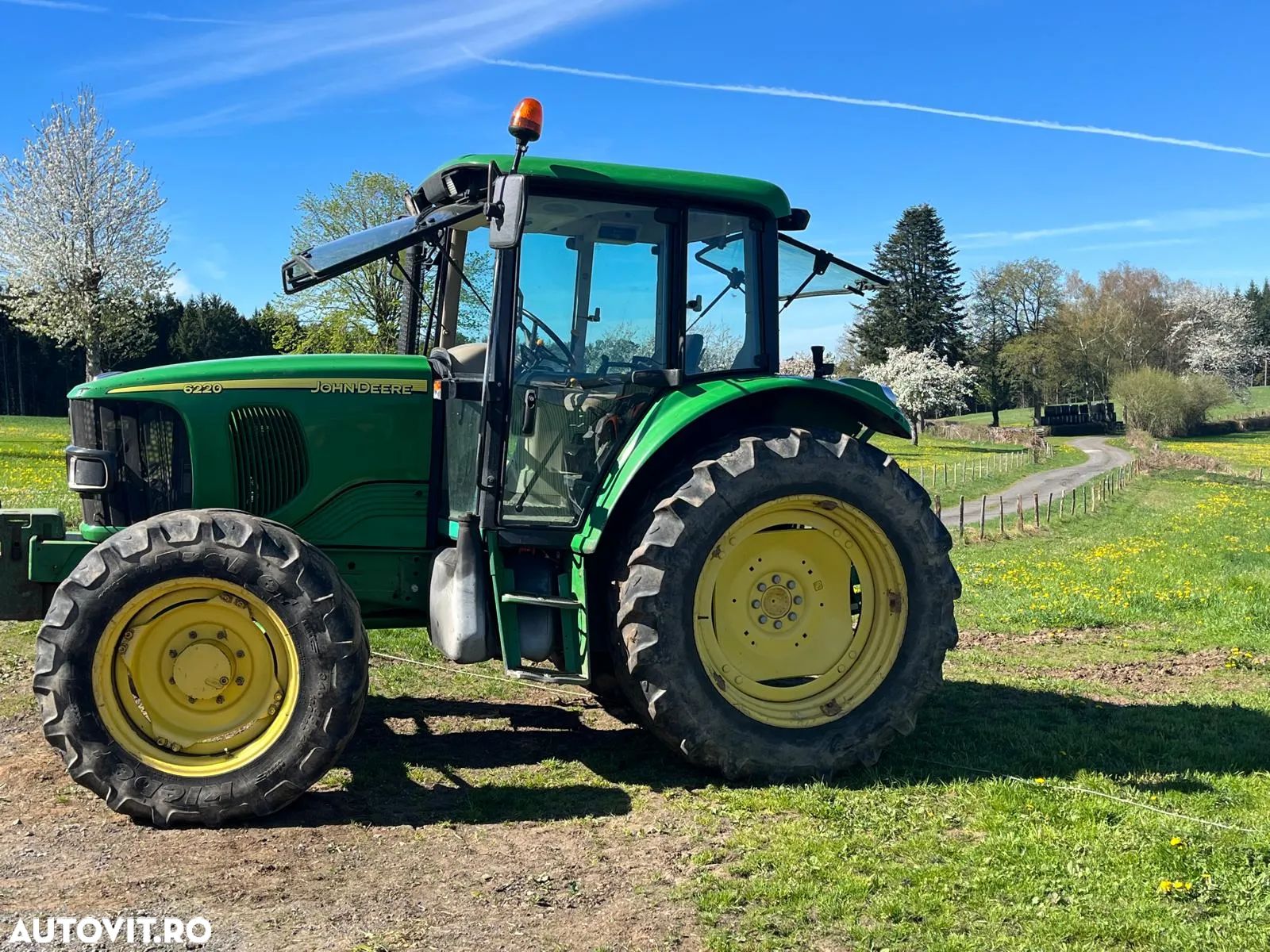 John Deere 6220 SE - 1