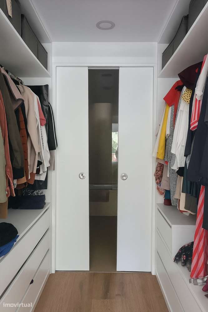 T4 remodelado com terraço - Rua Alexandre Ferreira-22