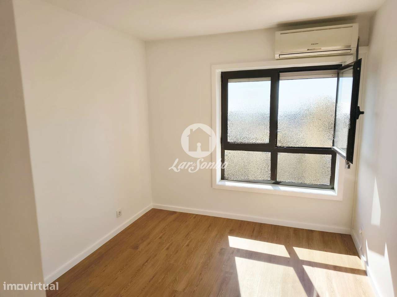 Apartamento T1, Como Novo, com Vistas Mar na Póvoa de Varzim - Grande imagem: 4/16