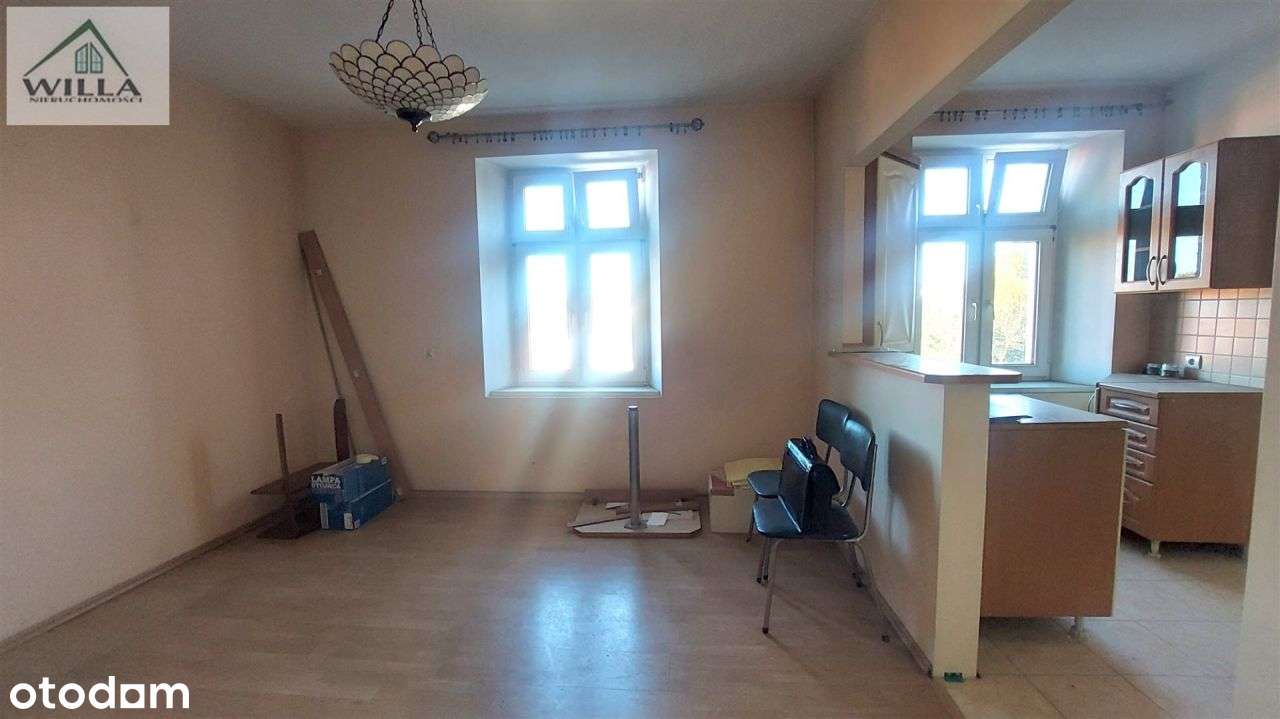 Przestronne mieszkanie nieopodal Aqua Zdroju.-8