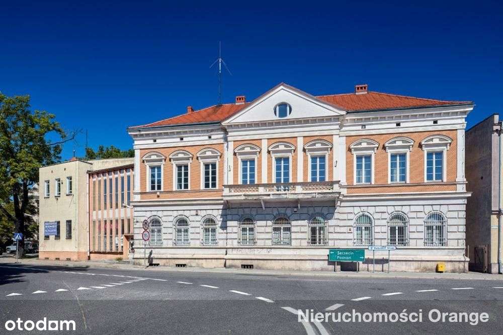 Zabytkowy budynek oraz obiekty pod biura i usługi - Pełny obrazek: 4/15