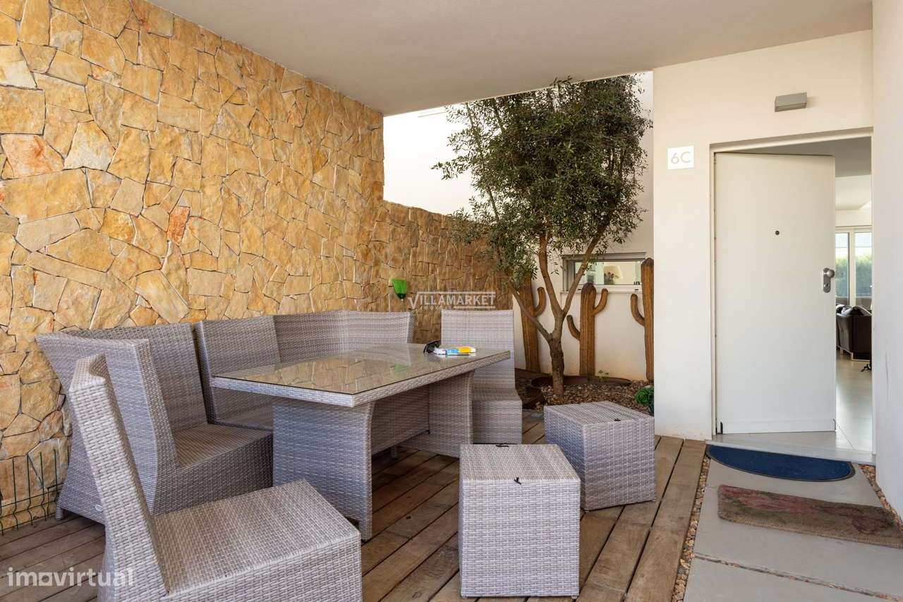 LUXUOSA VILLA V3 + 1 COM PISCINA E GARAGEM PRIVATIVA SITUADA NA CORREE - Grande imagem: 4/46