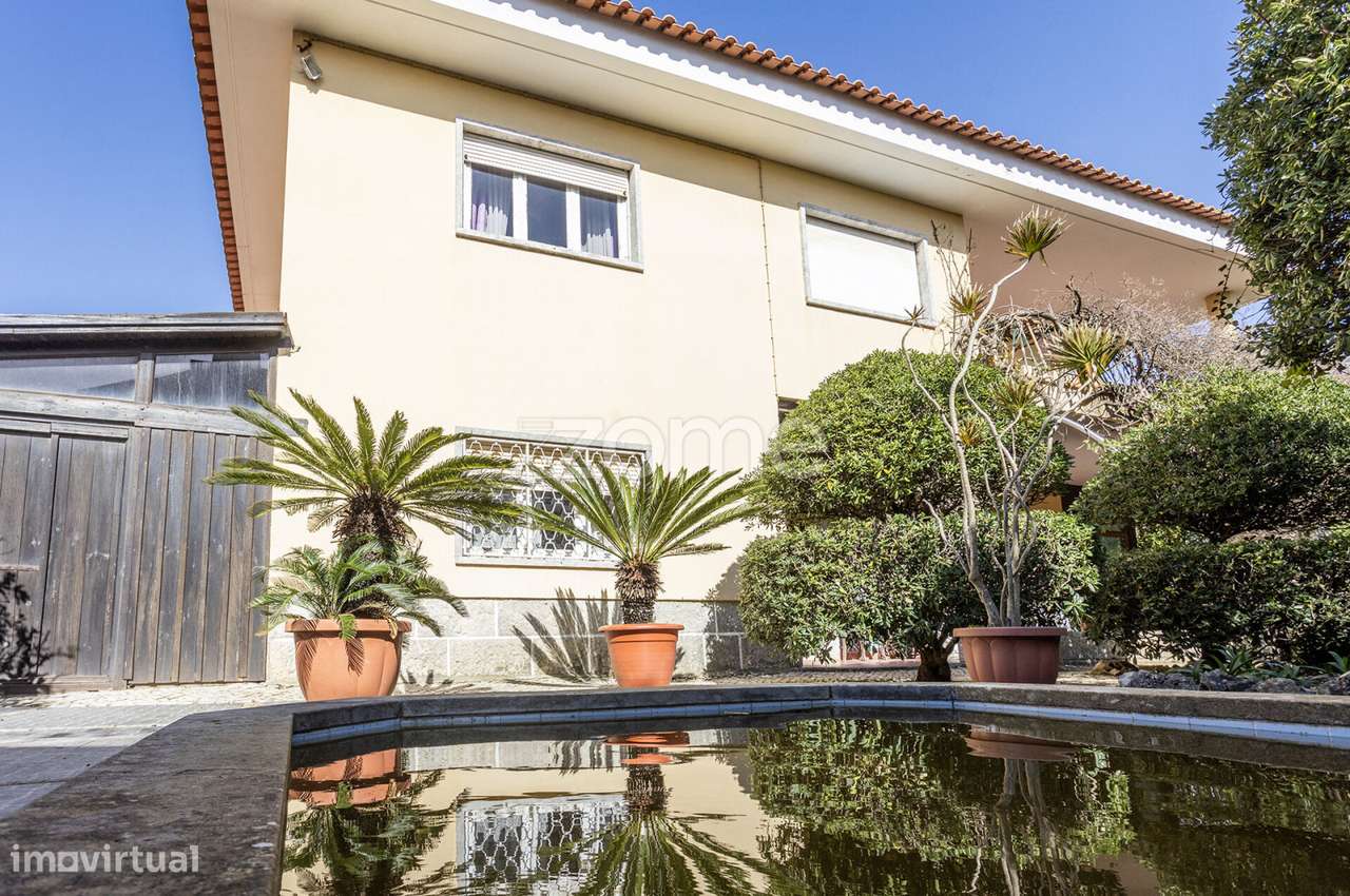 Moradia T5 a 3 minutos a pé da Praia de Carcavelos-32