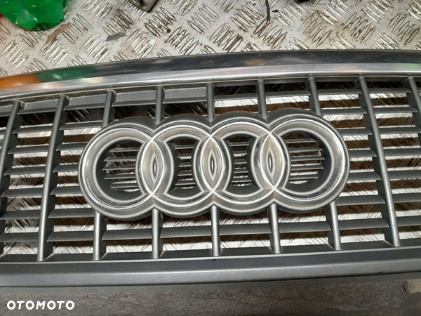 Audi A6 C6 S-line atrapa przód przednia grill 4F0853651L - 3