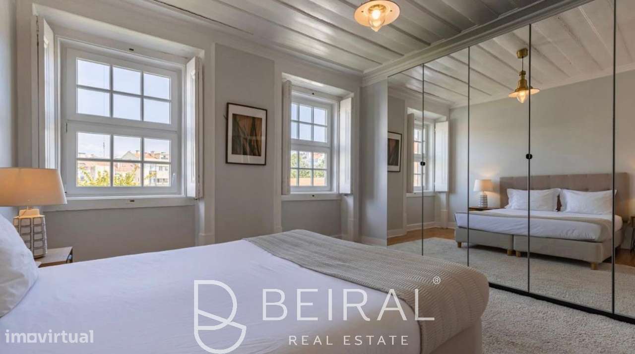 Apartamento T2 com varanda e estacionamento-11