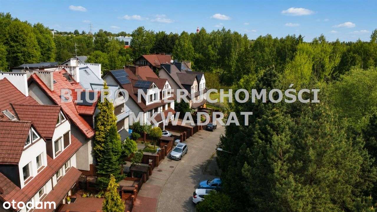Ustawny dom w zabudowie szeregowej- ul.Rejewskiego