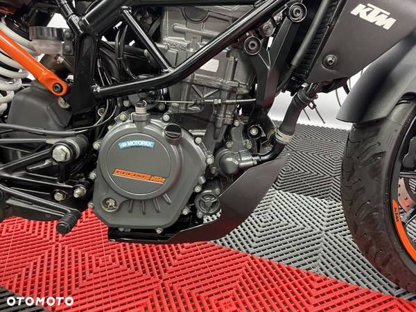 KTM Duke - 16