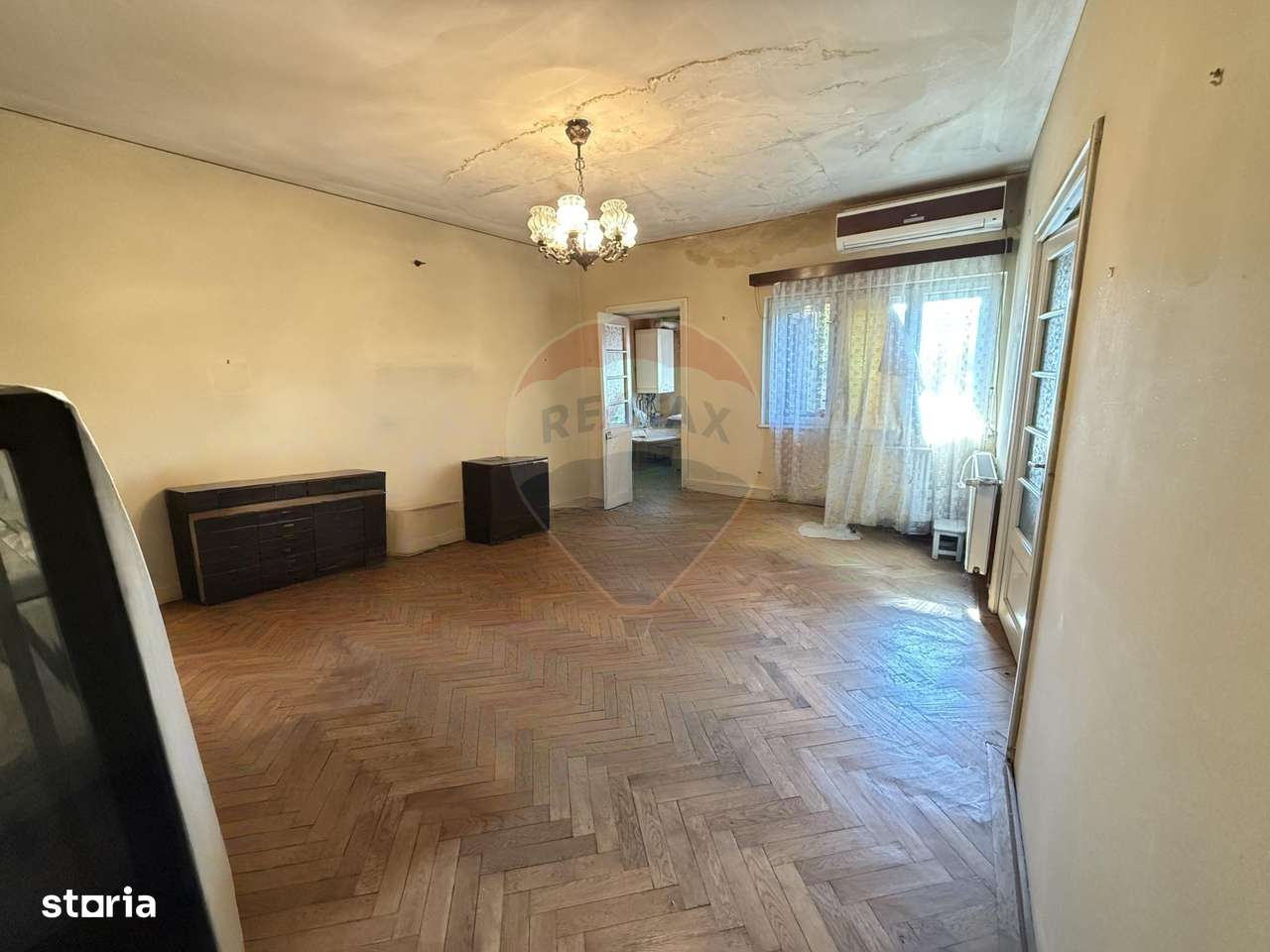 Teren 1100 mp si Casa Strada Luica Sector 4-8