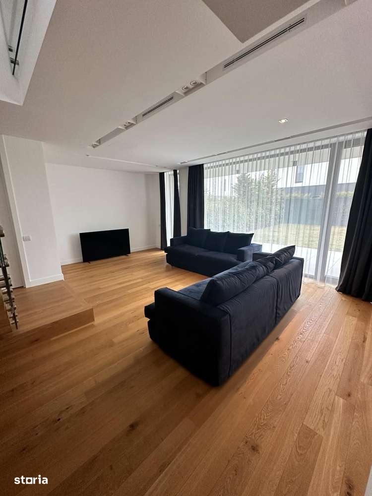 Complex Amber Gardens Tunari-11