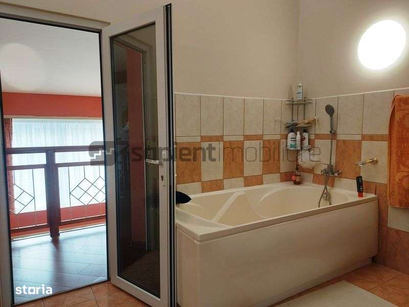 Vila cu 9 camere in zona SpitaluluiJudetean-13