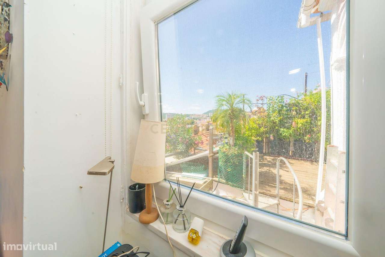 Apartamento com charme em Setúbal com uma vista soberba para o rio e t-22