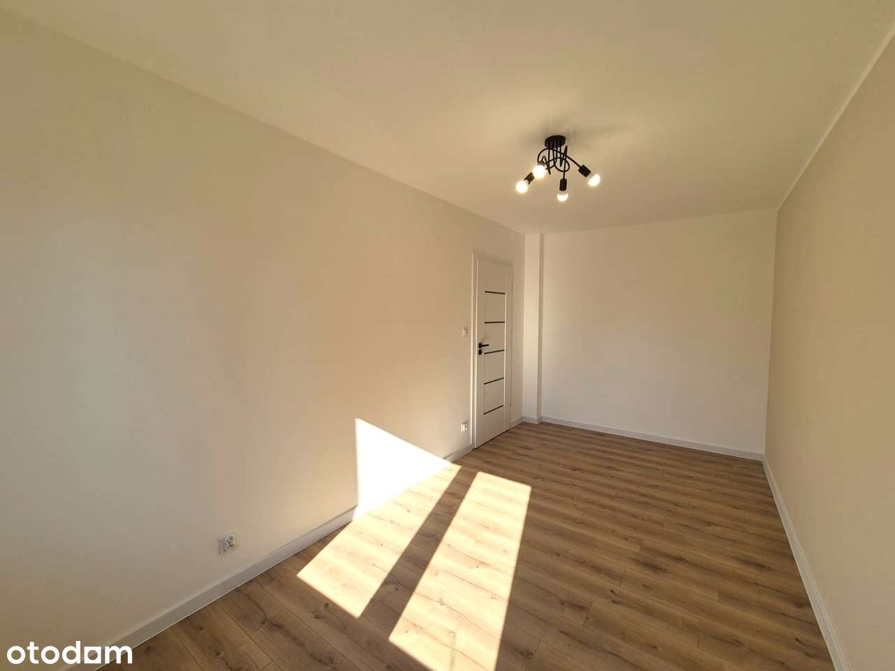 Przestronne 62 m² po generalnym remoncie –parter, świetna lokalizacja!-3