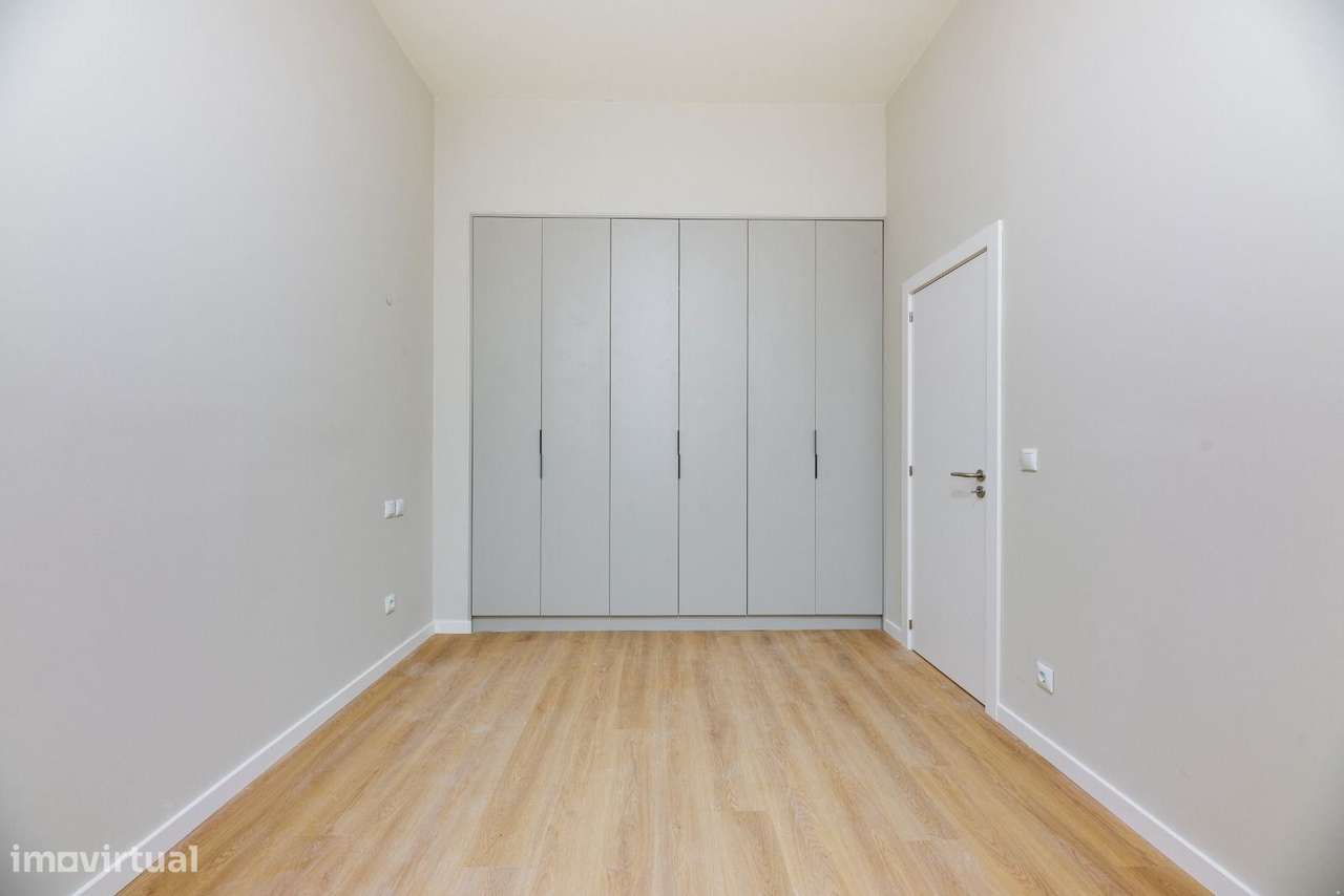 T0+1 PAREDE - Grande imagem: 4/18