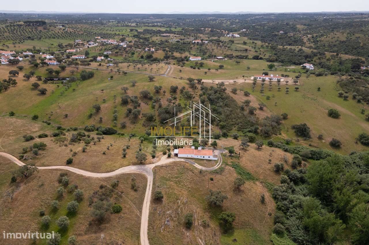 Monte das Parreiras com 2ha em Malarranha-7