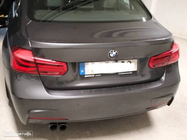 BMW 330 e iPerformance Pack M - 12