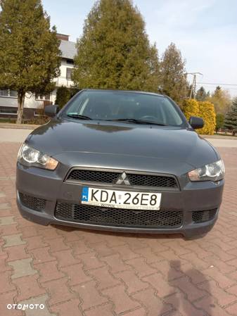 Mitsubishi Lancer 1.6 Inform - 2