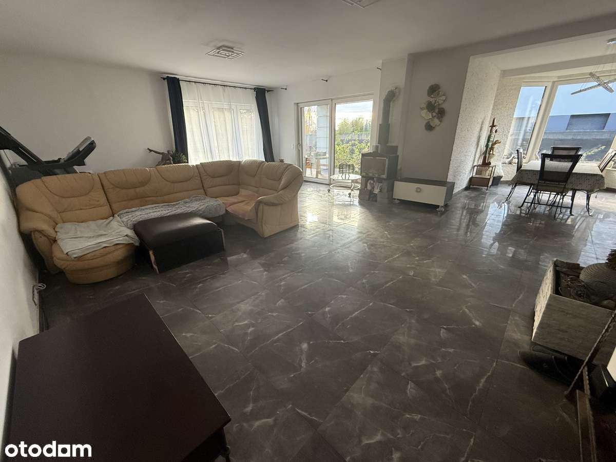 Nowoczesny dom z garażem i dużym ogrodem w mieście zamiana - Pełny obrazek: 5/20