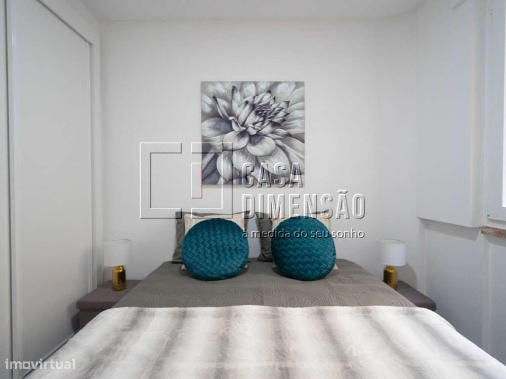 Apartamento de tipologia T3, com Varandas em Benfica!!-20