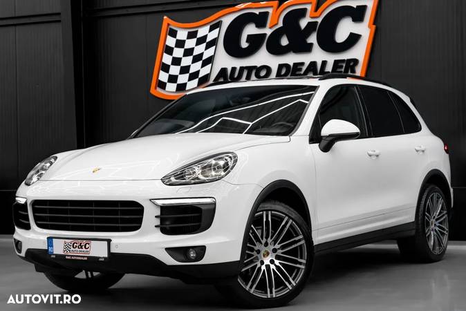 Porsche Cayenne 3.0 L - 1