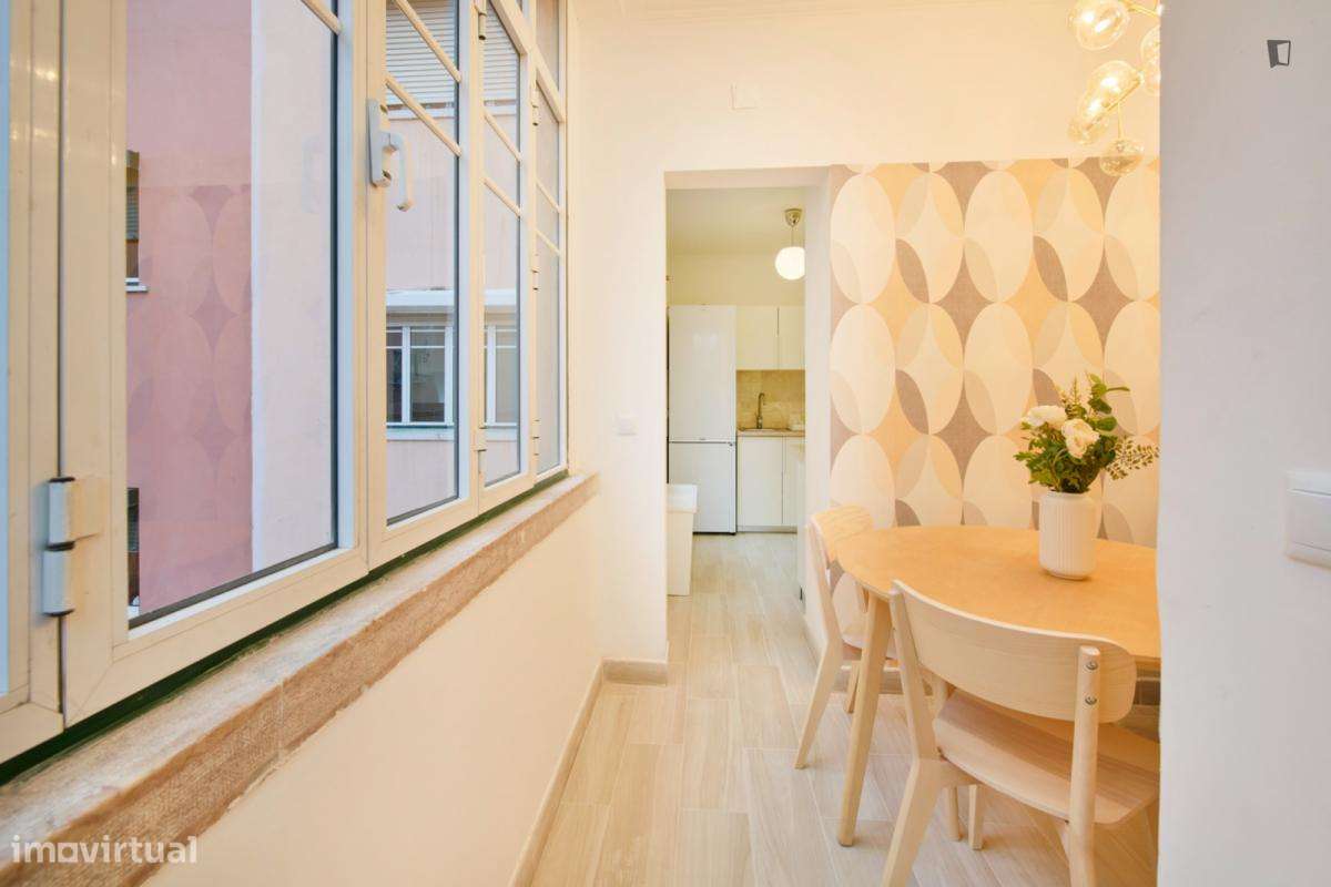 Quarto - localizado em Alameda Lisbon - Grande imagem: 3/10