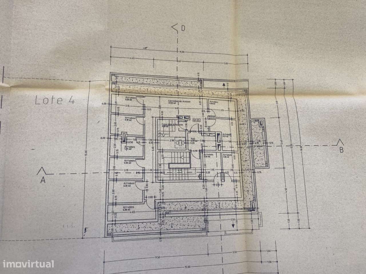 Apartamento T3 Remodelado com Arrecadação e Parqueamento-31