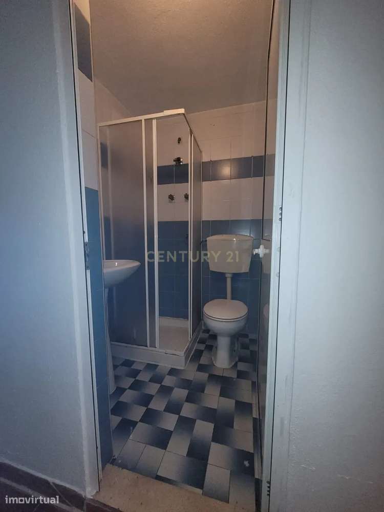 Moradia T2 em Vialonga-9