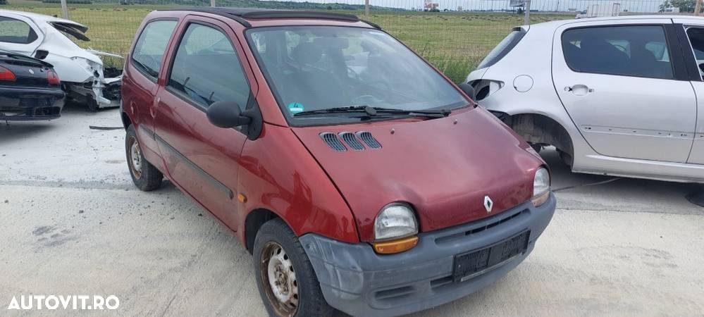 Dezmembrari Renault Twingo 1.2 2000 - 1