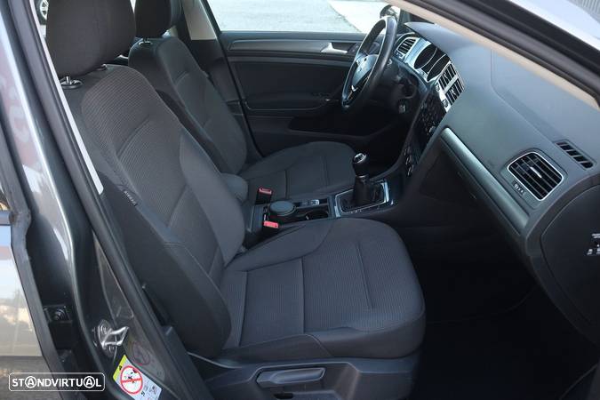 VW Golf Variant 1.6 TDi Highline - 21