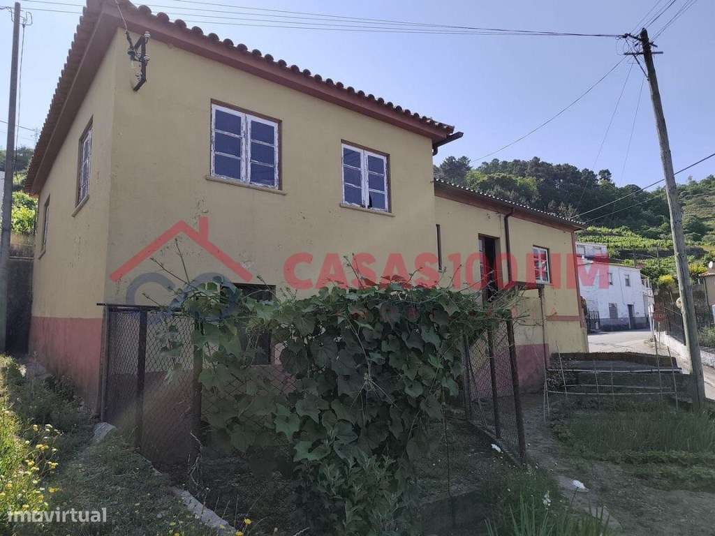 5 Moradias + Terreno em Loureiro - Peso da Régua-33