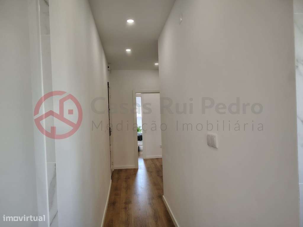 Apartamento T3 totalmente remodelado em Benfica, Lisboa - Grande imagem: 4/21