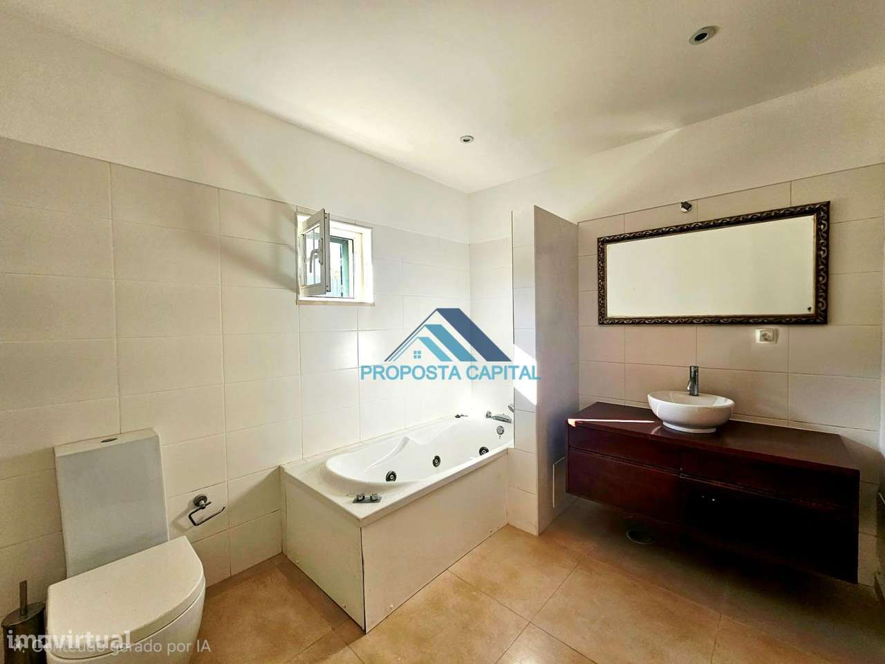 Moradia T4 com excelentes áreas exteriores - Oportunidade Única...-27