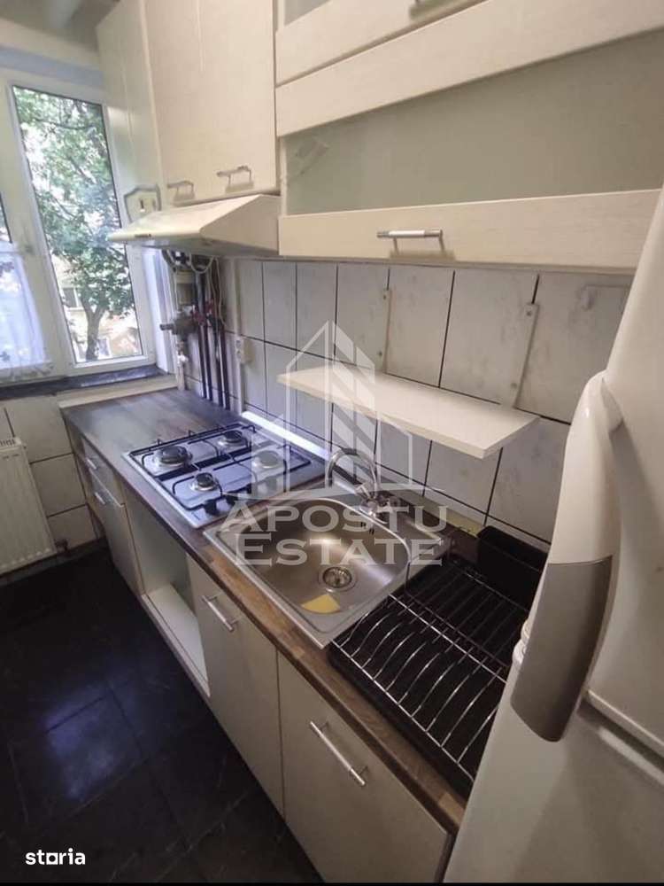 Apartament cu 2 camere, zona Blascovici, etajul 2,centrala proprie - Imagine principală: 5/6