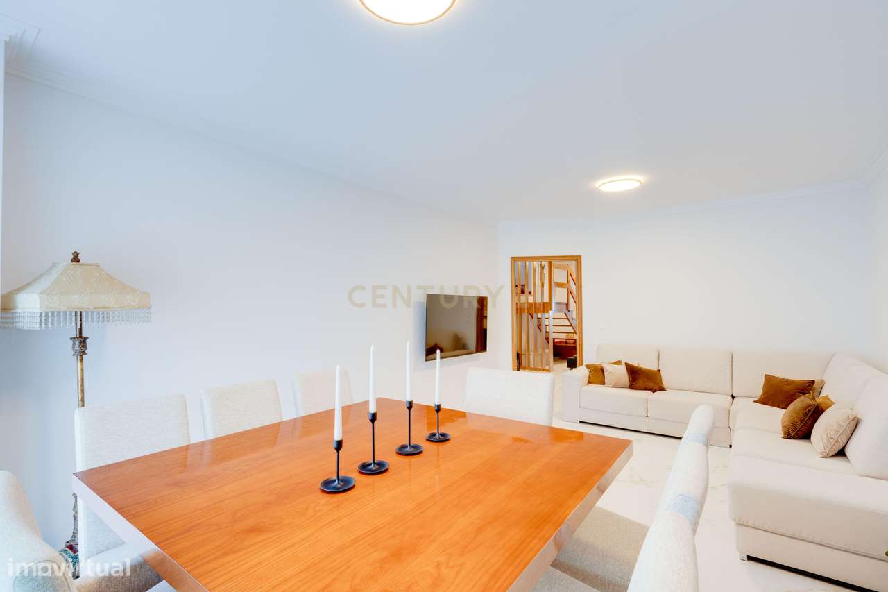 T2+2 Duplex c/ Sótão amplo (248m²) | S. Félix Marinha-3
