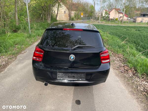 BMW Seria 1 114i - 6