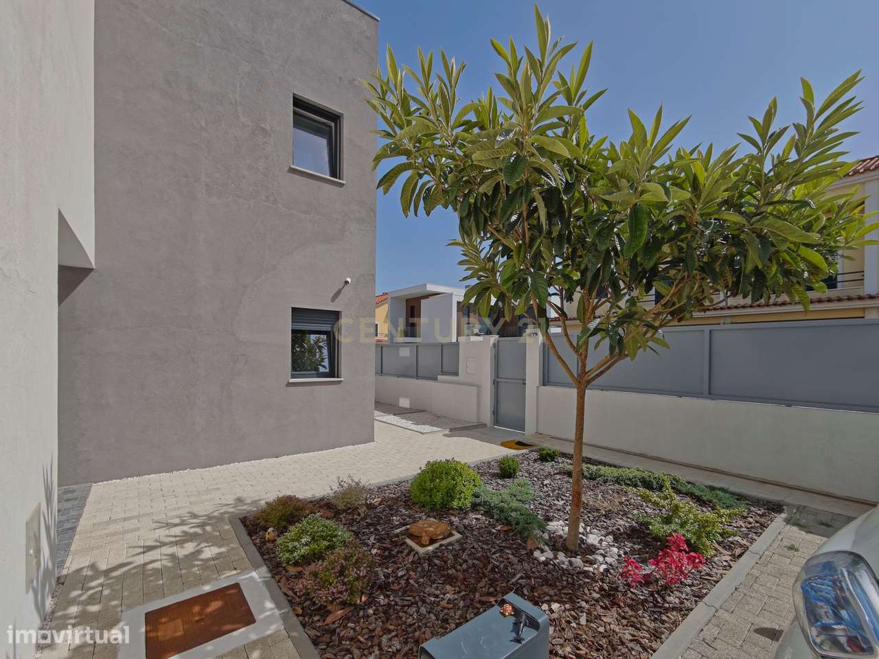 Moradia Contemporânea T3 + Escritório, com Jardim e Painéis Solares em-9