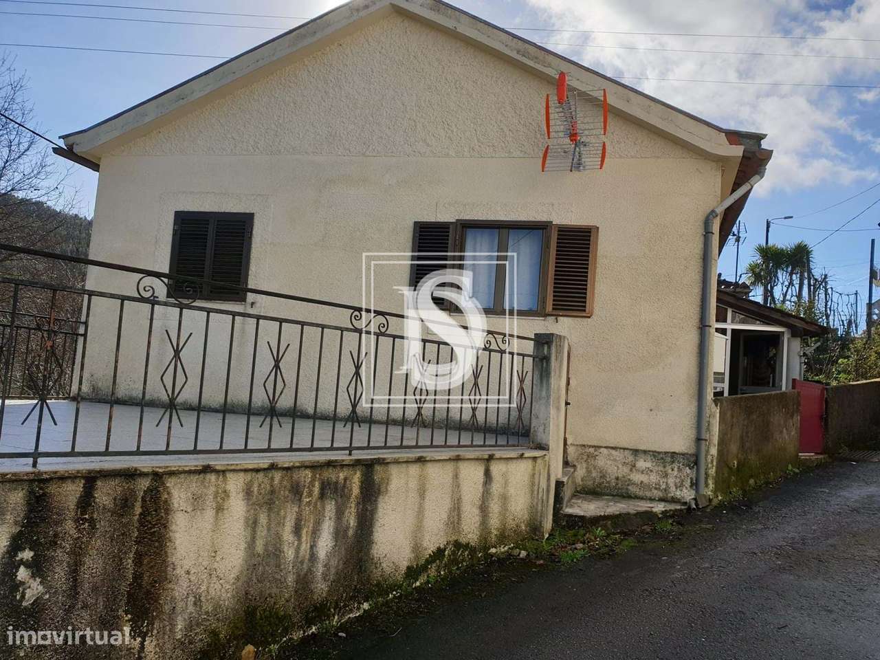 Moradia Isolada T3 em Mosteiro-6