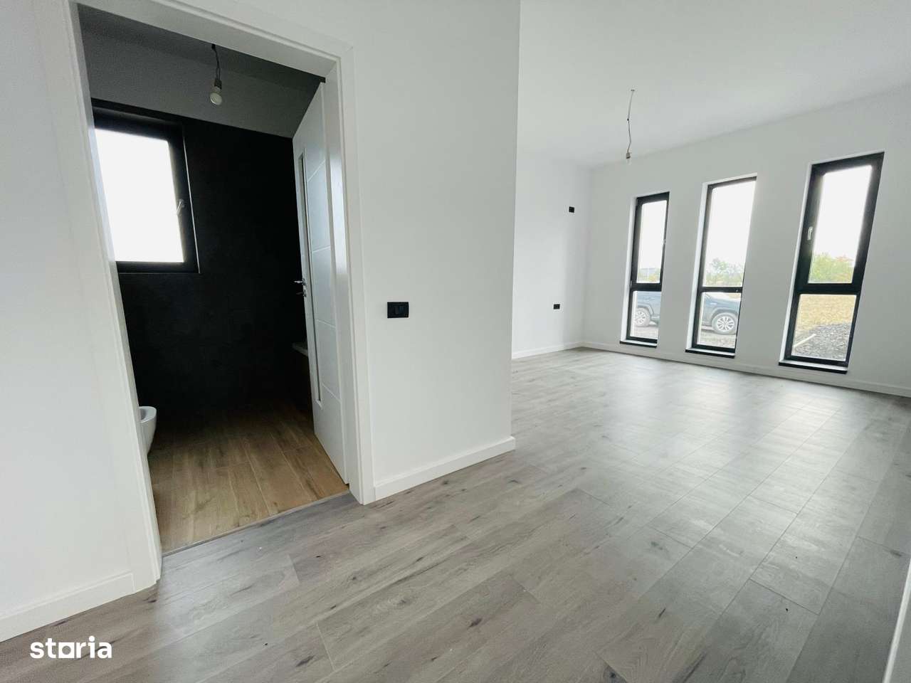 Imobiliare Domnesti  Casa de vanzare langa padure 3 dormitore +2 bai - Imagine principală: 4/17