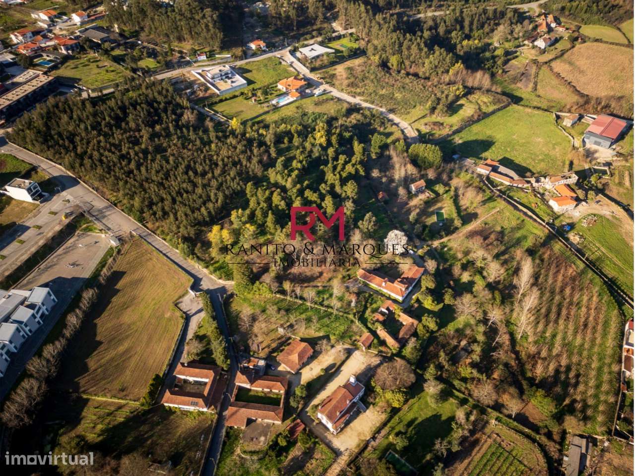 TERRENO PARA CONSTRUÇÃO MORADIAS - PAREDES, BITARÃES - Grande imagem: 2/5