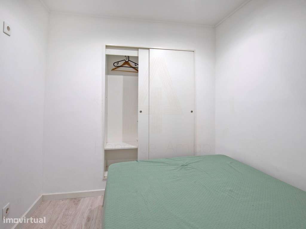 Apartamento T1 no Coração de Sesimbra - A 2 Minutos da Praia!-16