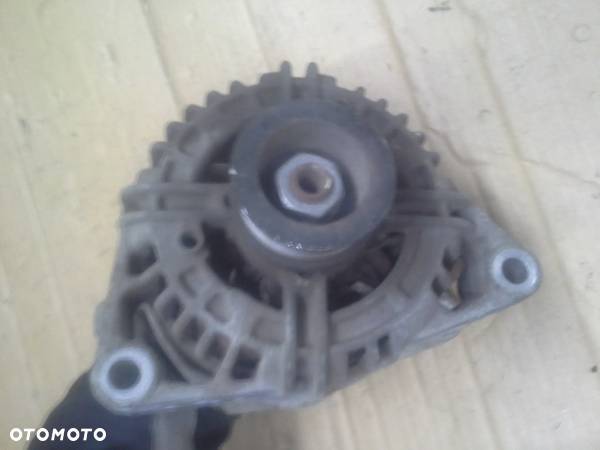 Opel Astra 1.4 16V alternator Bosch 100A 0124425024  55556069 - 6