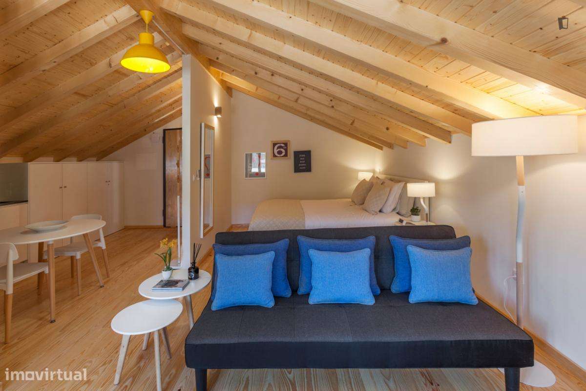 Estúdio - localizado em Santo Ildefonso Porto - Grande imagem: 4/10